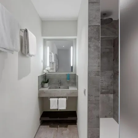 Lodge, Pool & Garden Retreat Ξενοδοχείο Ασκόνα