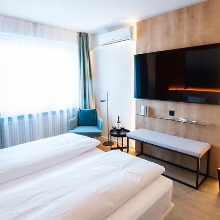 Lodge, Pool & Garden Retreat Hotel Ascona