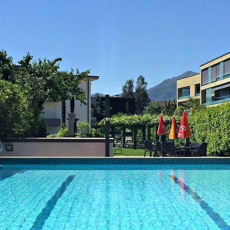 Lodge, Pool & Garden Retreat Szálloda 3*