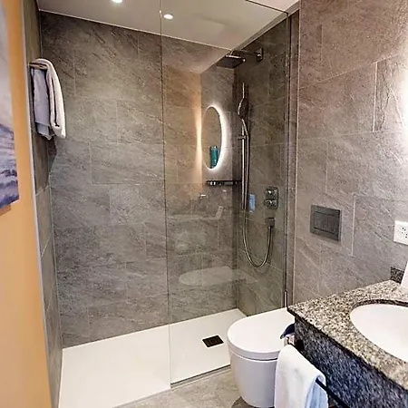 Lodge, Pool & Garden Retreat Hotel Ascona