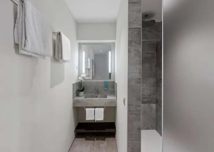 Lodge, Pool & Garden Retreat Hotel Ascona