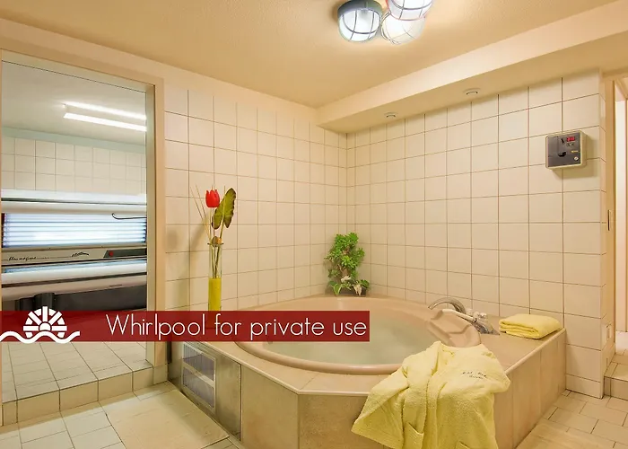 Lodge, Pool & Garden Retreat Hotel 3*