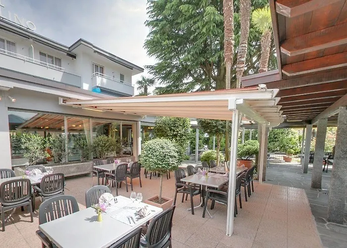 Lodge, Pool & Garden Retreat 호텔