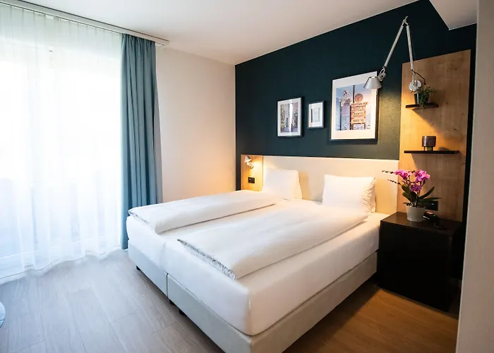 Lodge, Pool & Garden Retreat Hotel Ascona