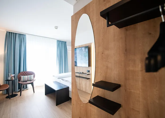 Hotel Lodge, Pool & Garden Retreat Ascona