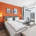 Lodge, Pool & Garden Retreat 3* 阿斯科纳