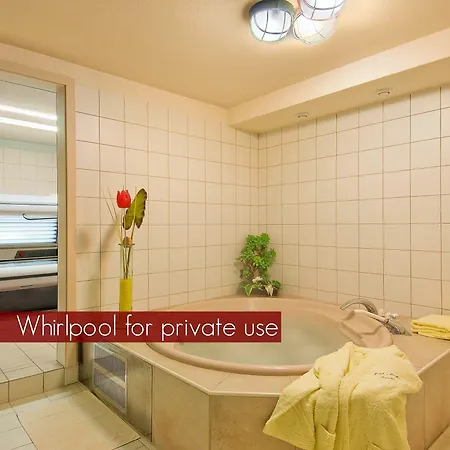 Lodge, Pool & Garden Retreat Hotel 3*