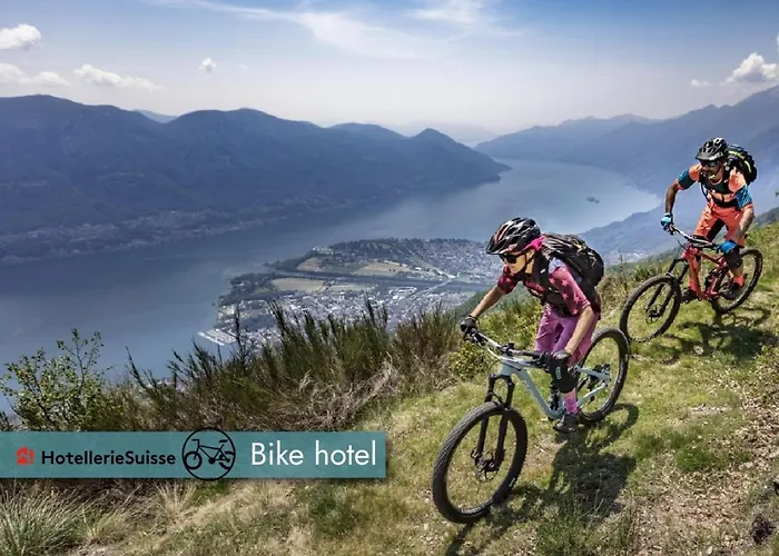 Lodge, Pool & Garden Retreat 3* 아스꼬나